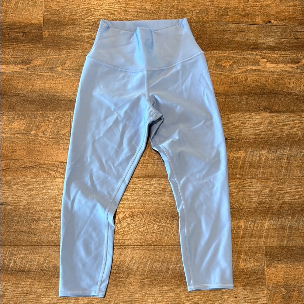 ALO Yoga Airlift Periwinkle Blue/Purple High-Waisted Capri Leggings size S